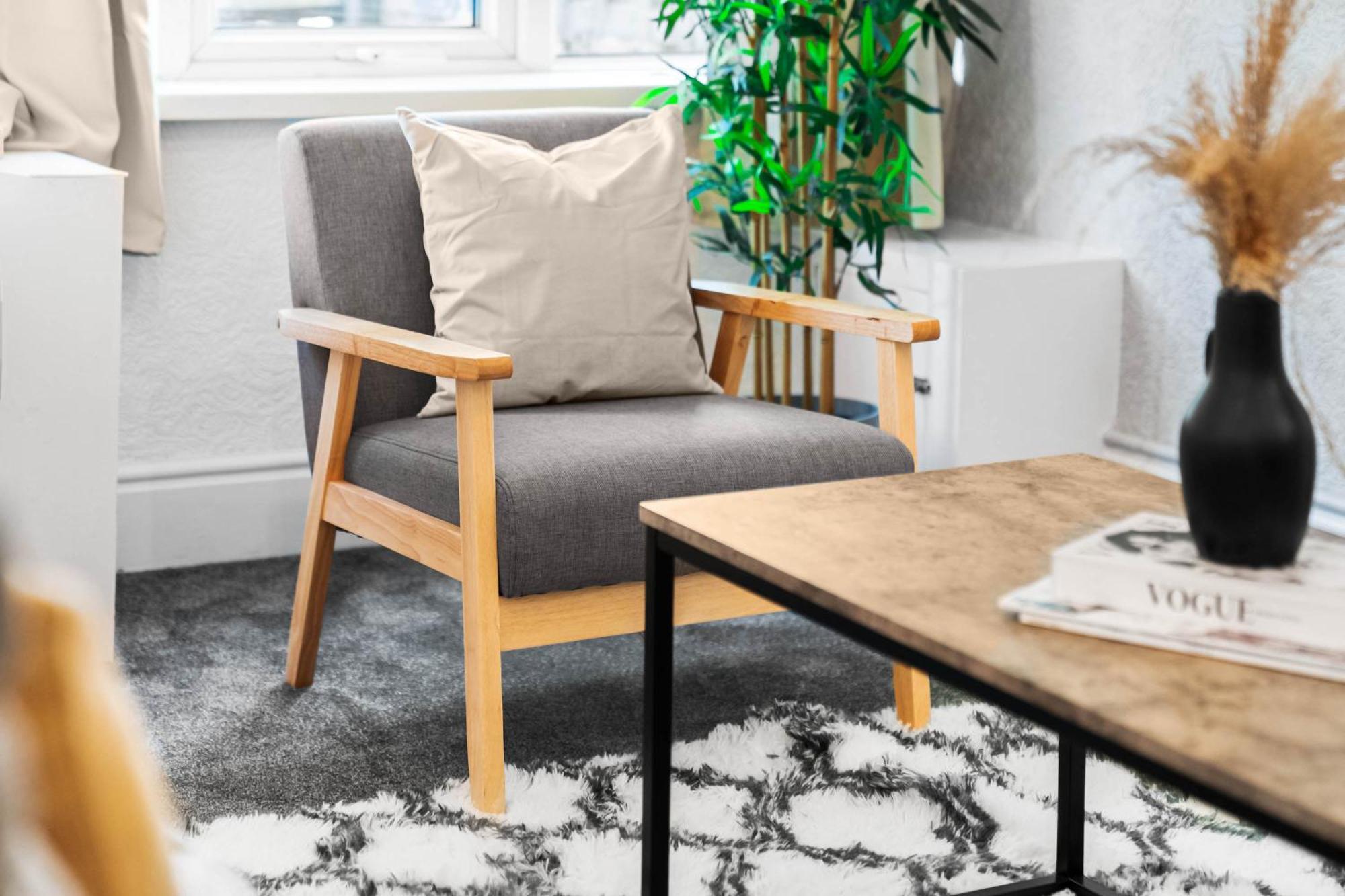 Stylish 3 Bedroom House - 6 Guests - Garden - Parking - Netflix - Wifi - 17M Birmingham Buitenkant foto